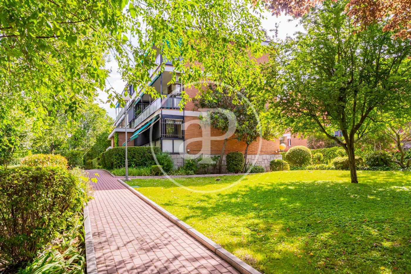 5 slaapkamer Appartement te koop in Madrid stad met zwembad - € 1.150.000 (Ref: 9876452)