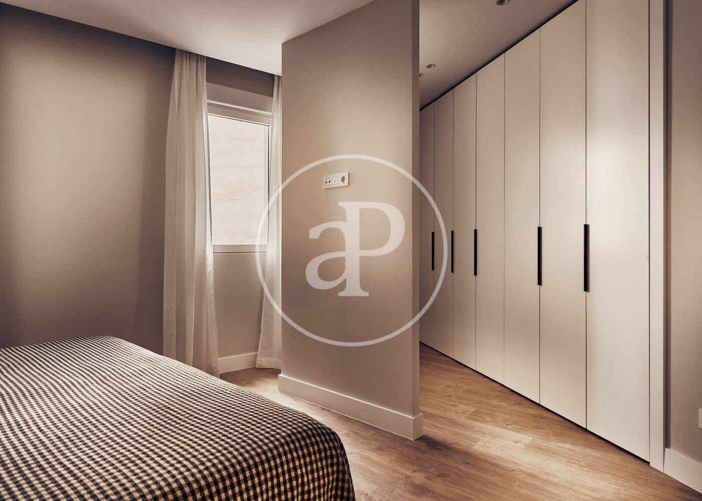 3 soveværelse Lejlighed til salg i Madrid by - € 1.799.000 (Ref: 9876453)