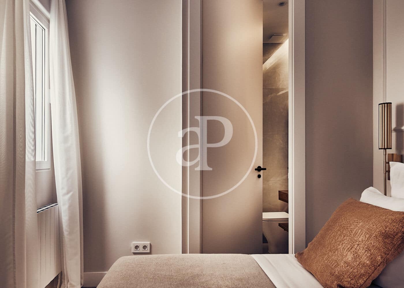 3 soveværelse Lejlighed til salg i Madrid by - € 1.799.000 (Ref: 9876453)