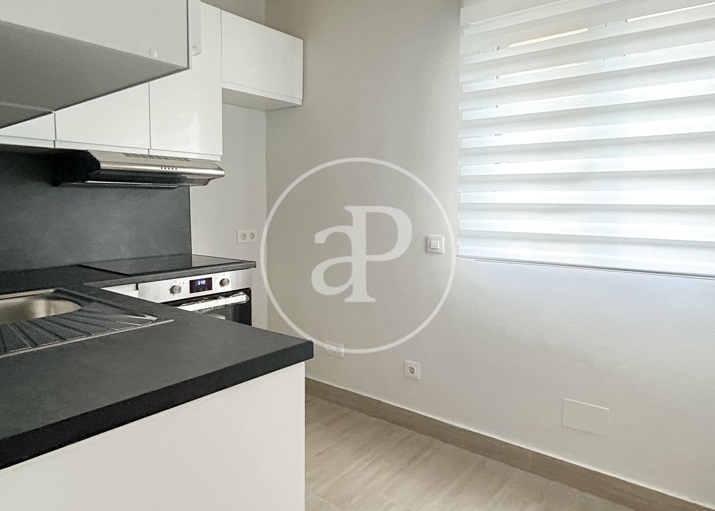 3 sovrum Lägenhet till salu i Madrid stad - 440 000 € (Ref: 9876454)
