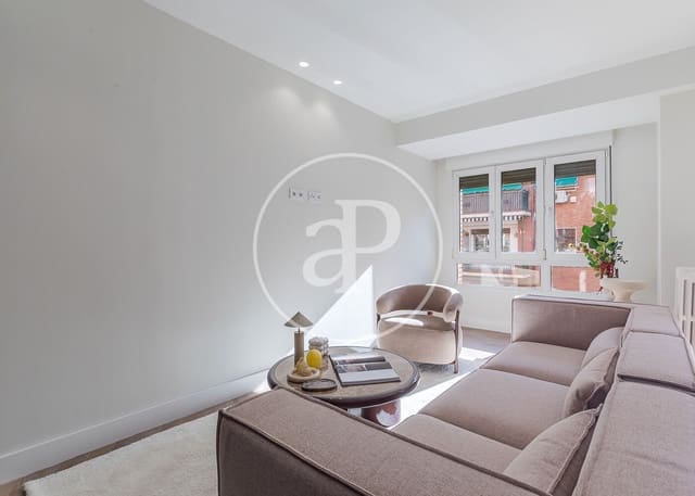 2 makuuhuone Huoneisto myytävänä paikassa Prosperidad, Madrid kaupunki - 930 000 € (Ref: 9876455)