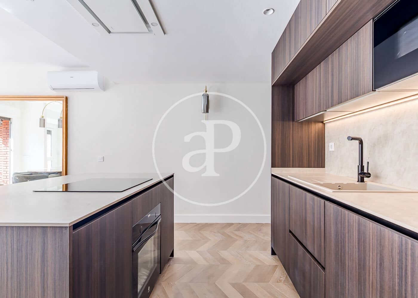 2 makuuhuone Huoneisto myytävänä paikassa Madrid kaupunki - 930 000 € (Ref: 9876455)