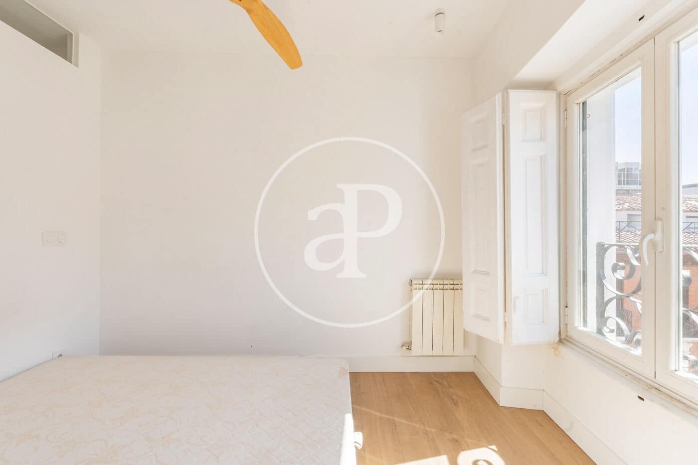 2 bedroom Apartment for sale in Madrid city - € 590,000 (Ref: 9878938)