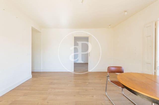 2 makuuhuone Huoneisto myytävänä paikassa Embajadores, Madrid kaupunki - 590 000 € (Ref: 9878938)
