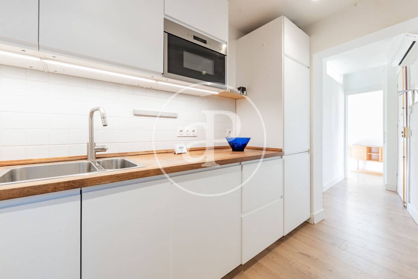 2 bedroom Apartment for sale in Madrid city - € 590,000 (Ref: 9878938)