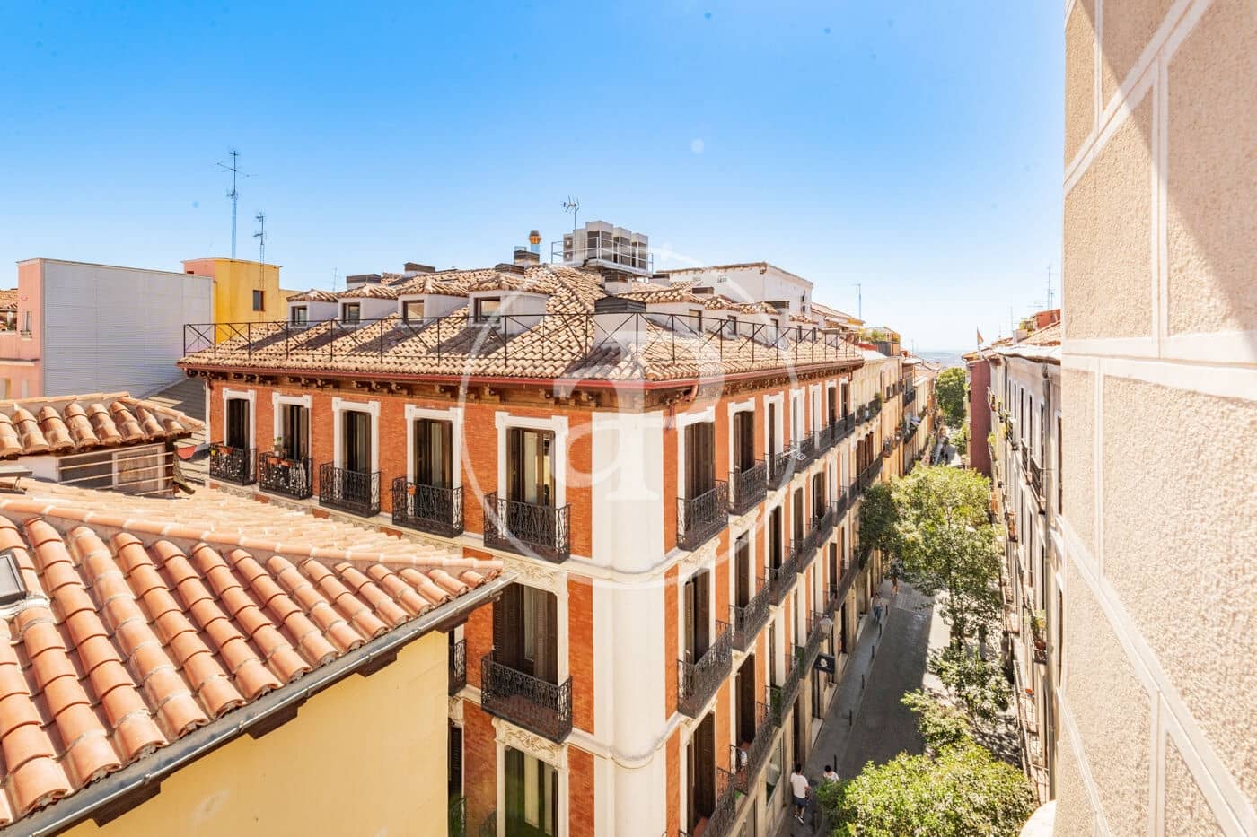 2 bedroom Apartment for sale in Madrid city - € 590,000 (Ref: 9878938)