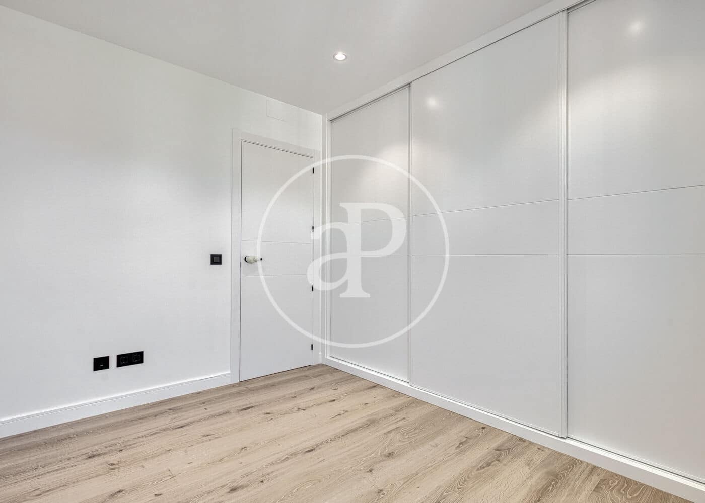 4 makuuhuone Huoneisto myytävänä paikassa Madrid kaupunki - 1 280 000 € (Ref: 9878939)