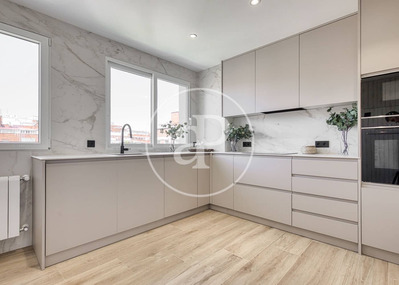 4 makuuhuone Huoneisto myytävänä paikassa Madrid kaupunki - 1 280 000 € (Ref: 9878939)