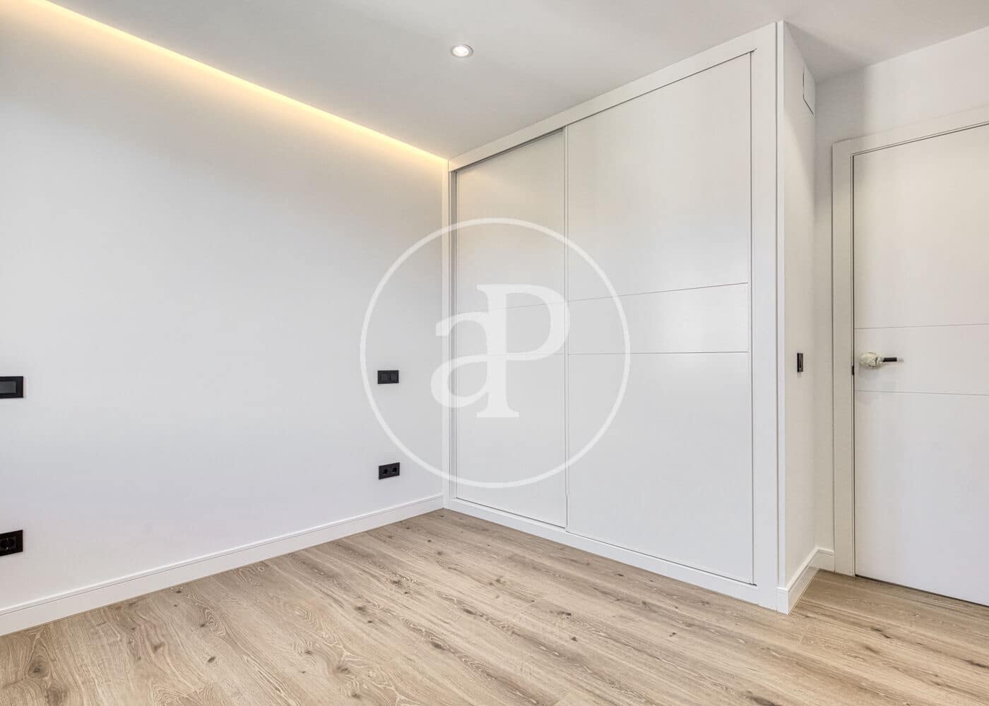 4 makuuhuone Huoneisto myytävänä paikassa Madrid kaupunki - 1 280 000 € (Ref: 9878939)