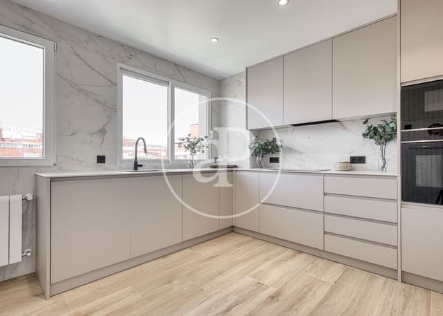 4 makuuhuone Huoneisto myytävänä paikassa Prosperidad, Madrid kaupunki - 1 280 000 € (Ref: 9878939)