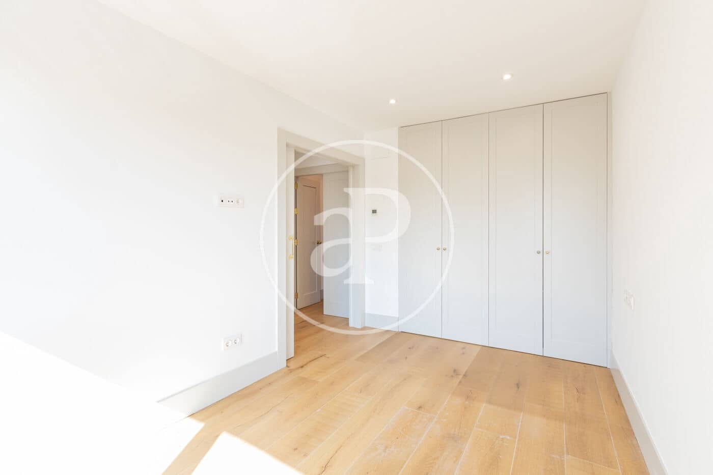 5 bedroom Villa for rent in Pozuelo de Alarcon with pool - € 3,800 (Ref: 9878941)