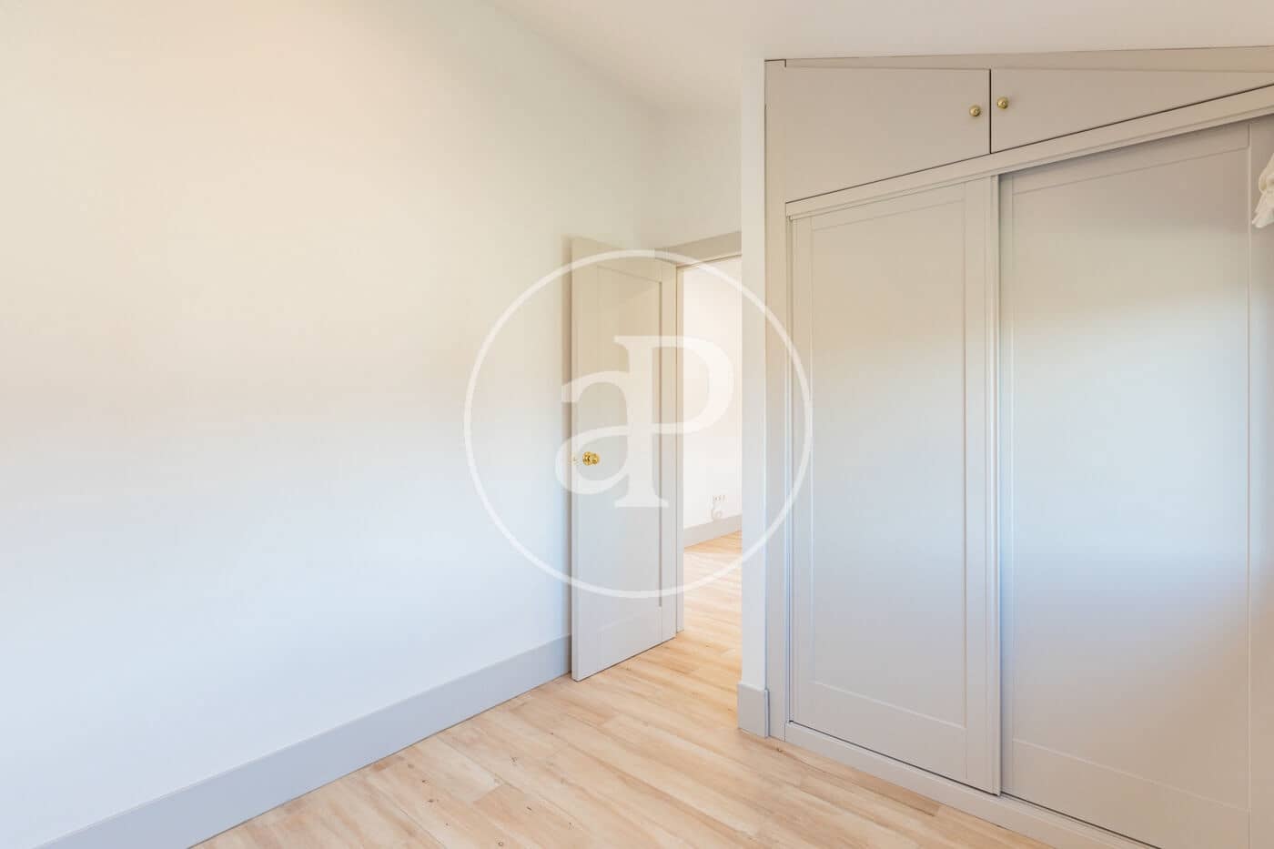5 bedroom Villa for rent in Pozuelo de Alarcon with pool - € 3,800 (Ref: 9878941)