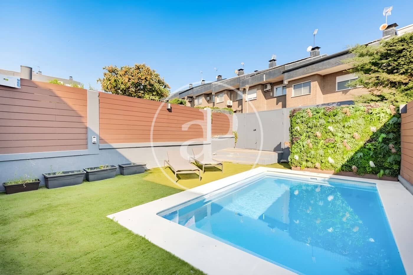 5 bedroom Villa for rent in Pozuelo de Alarcon with pool - € 3,800 (Ref: 9878941)
