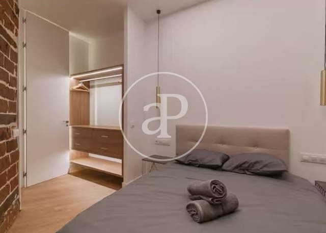 1 soveværelse Lejlighed til leje i Cortes, Madrid by - € 1.750 (Ref: 9878942)