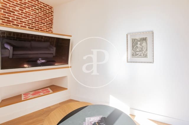 1 soverom Leilighet til leie i Cortes, Madrid by - € 1 750 (Ref: 9878942)
