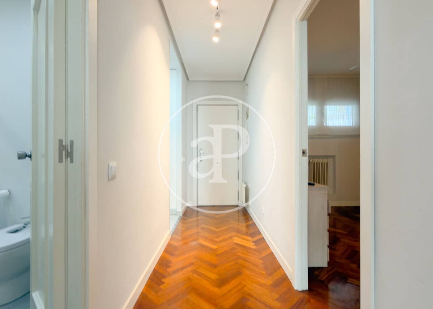 1 bedroom Apartment for rent in Madrid city - € 1,850 (Ref: 9878943)