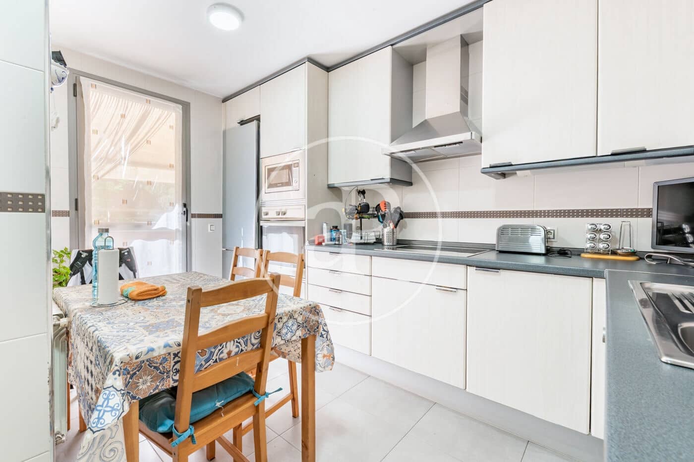 3 soverom Leilighet til salgs i Madrid by med svømmebasseng - € 950 000 (Ref: 9881948)