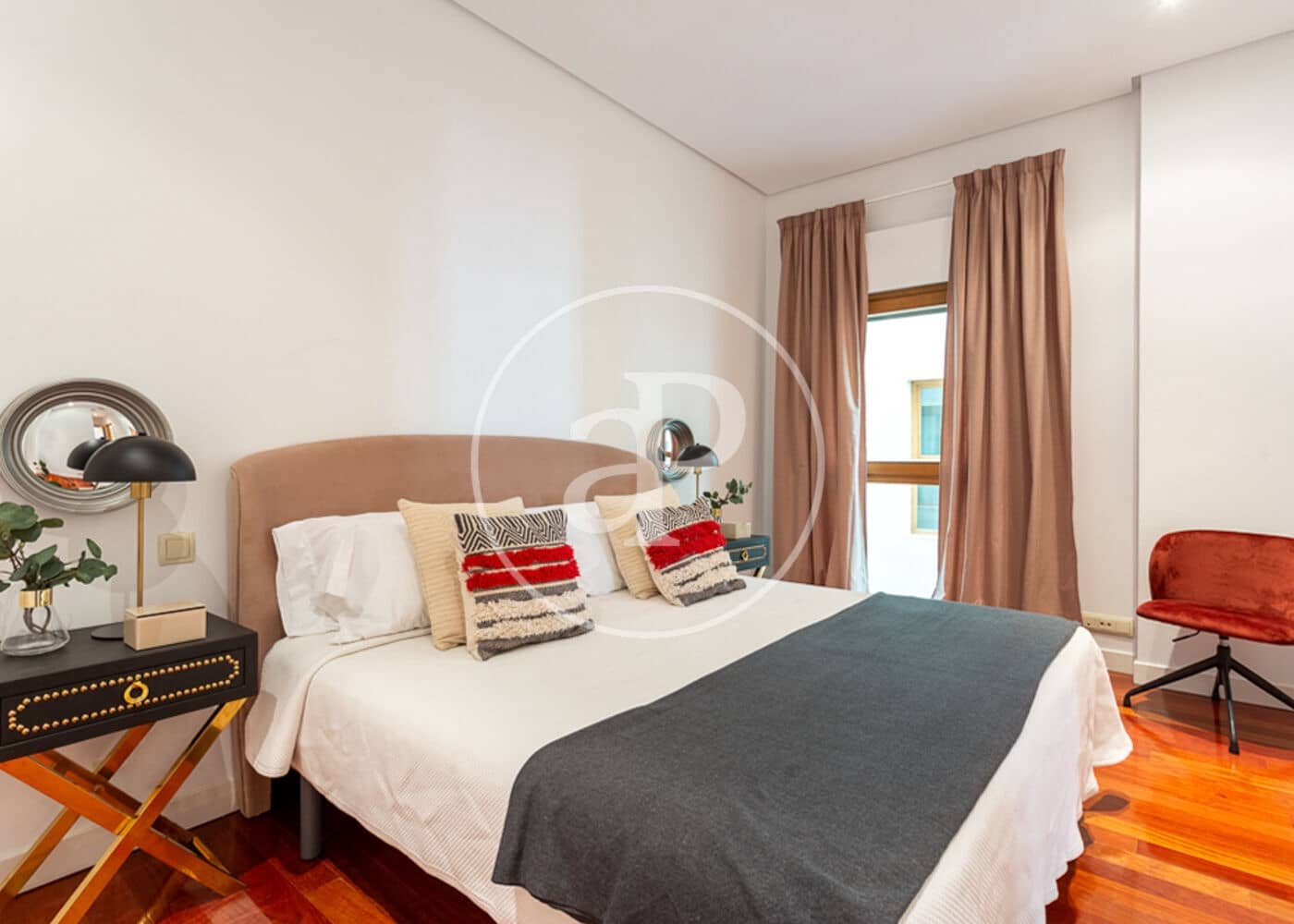 2 bedroom Apartment for rent in Madrid city - € 5,300 (Ref: 9881950)