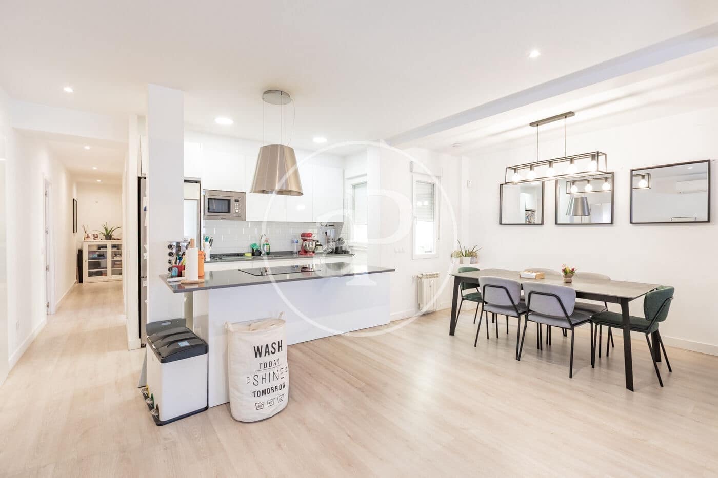 4 sovrum Lägenhet till salu i Madrid stad - 895 000 € (Ref: 9881953)