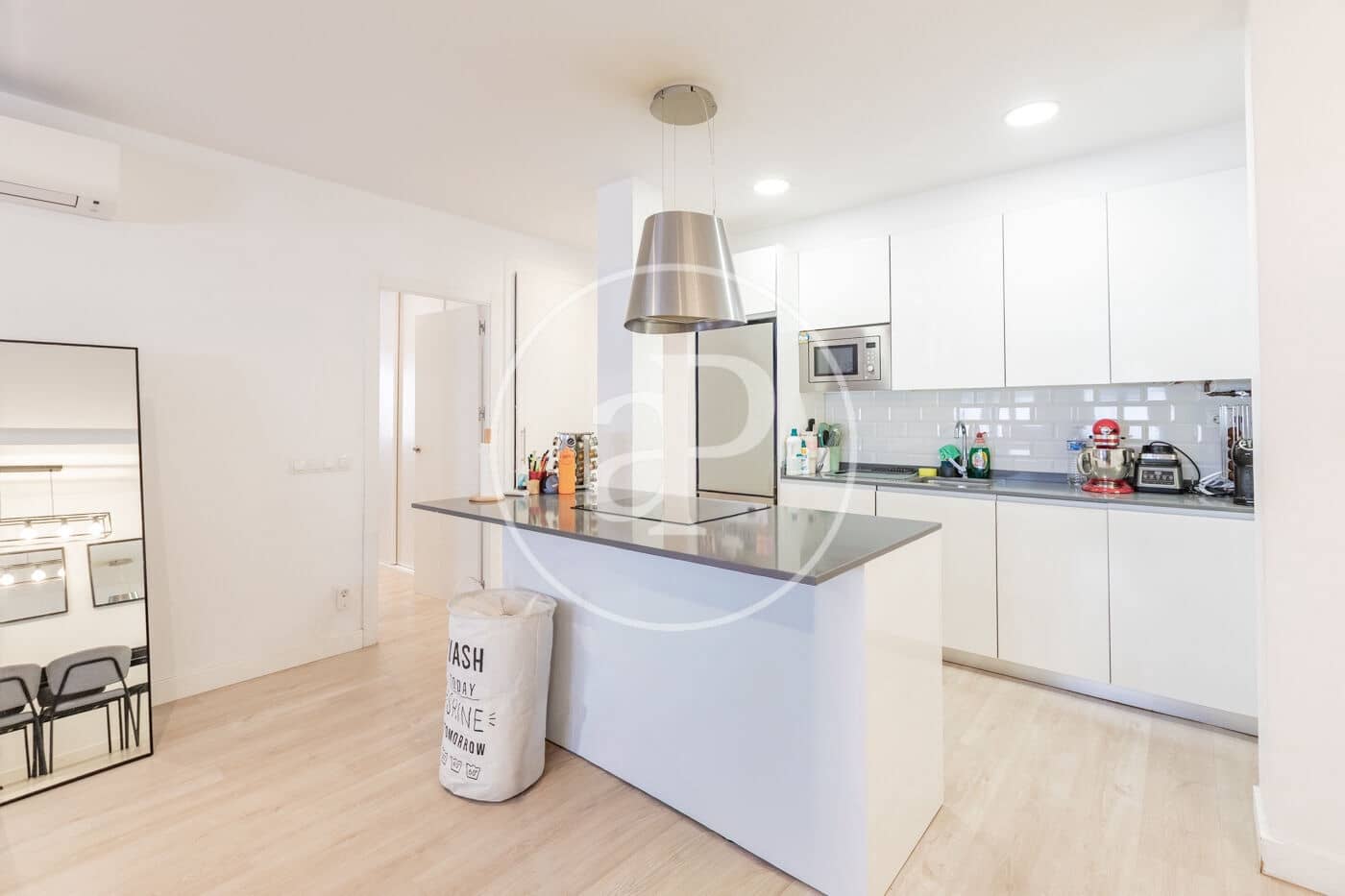 4 sovrum Lägenhet till salu i Madrid stad - 895 000 € (Ref: 9881953)
