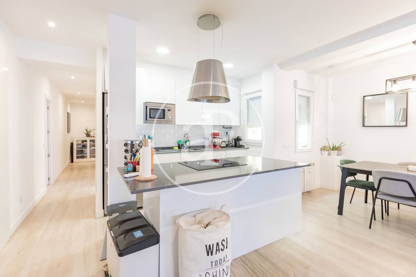 4 sovrum Lägenhet till salu i Madrid stad - 895 000 € (Ref: 9881953)