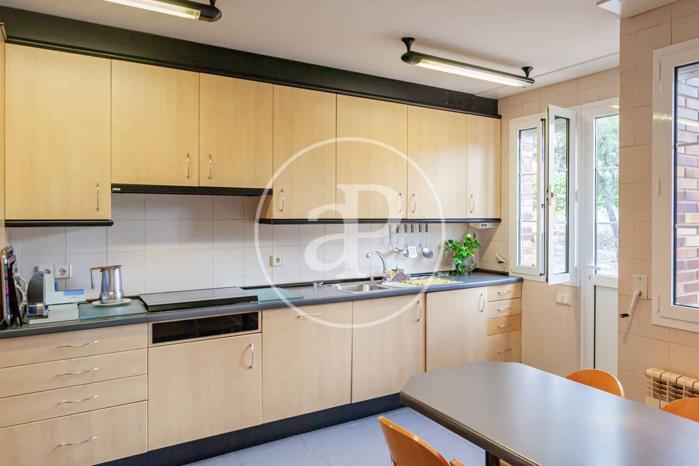 5 makuuhuone Huvila myytävänä paikassa Torrelodones mukana uima-altaan - 1 150 000 € (Ref: 9881954)