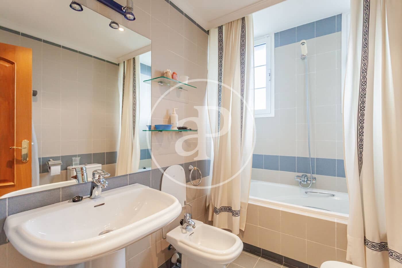 5 makuuhuone Huvila myytävänä paikassa Torrelodones mukana uima-altaan - 1 150 000 € (Ref: 9881954)