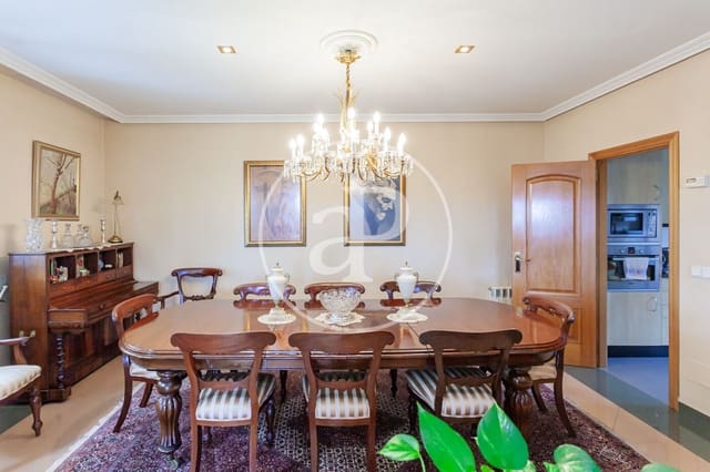 5 makuuhuone Huvila myytävänä paikassa Torrelodones mukana uima-altaan - 1 150 000 € (Ref: 9881954)