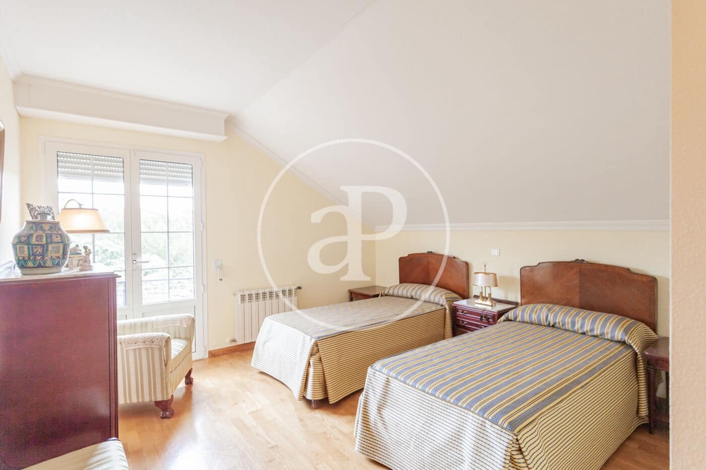 5 makuuhuone Huvila myytävänä paikassa Torrelodones mukana uima-altaan - 1 150 000 € (Ref: 9881954)