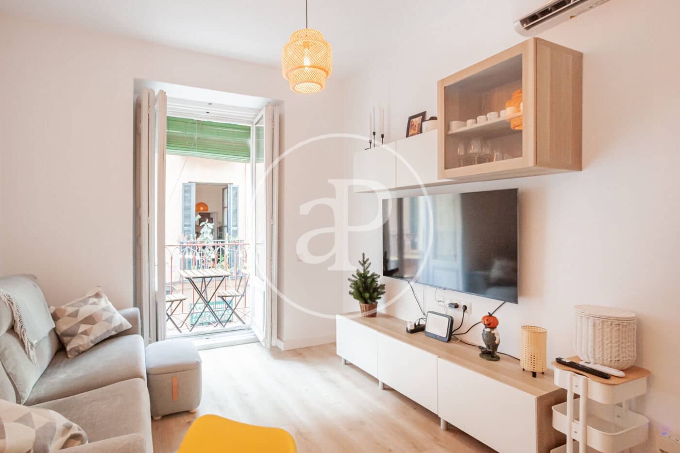 1 bedroom Apartment for rent in Madrid city - € 1,950 (Ref: 9881955)