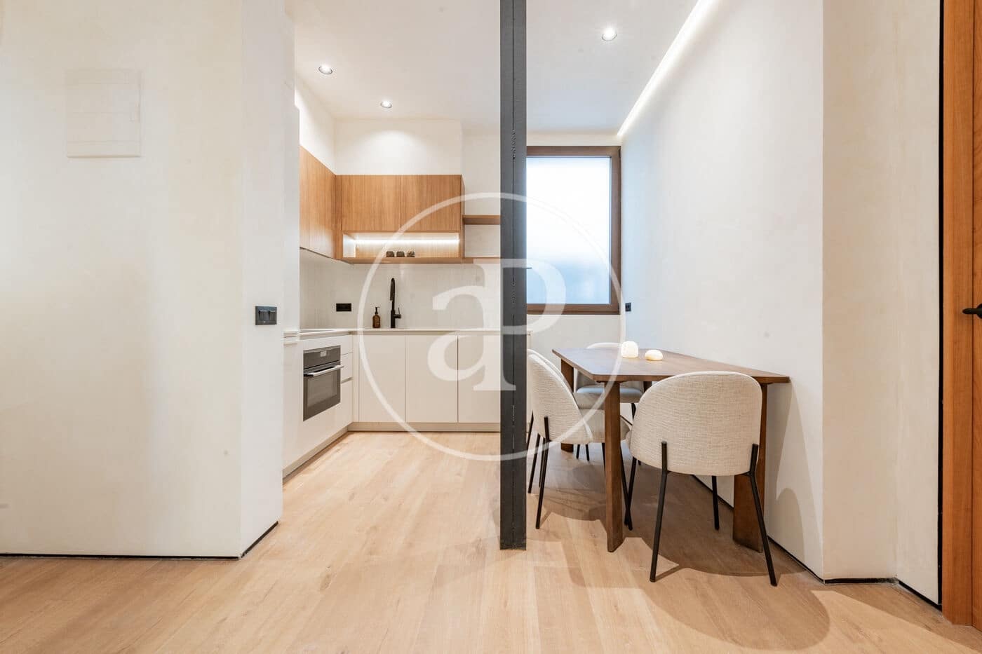 1 soverom Leilighet til leie i Madrid by - € 1 800 (Ref: 9884818)