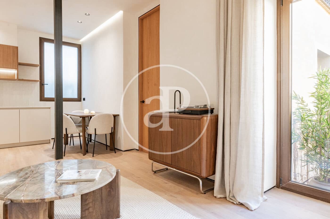 1 soverom Leilighet til leie i Madrid by - € 1 800 (Ref: 9884818)