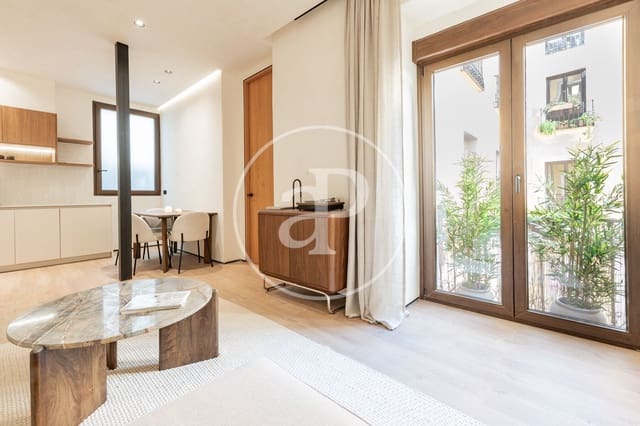 Appartement de 1 chambre à louer à Embajadores, Madrid ville - 1 800 € (Ref: 9884818)