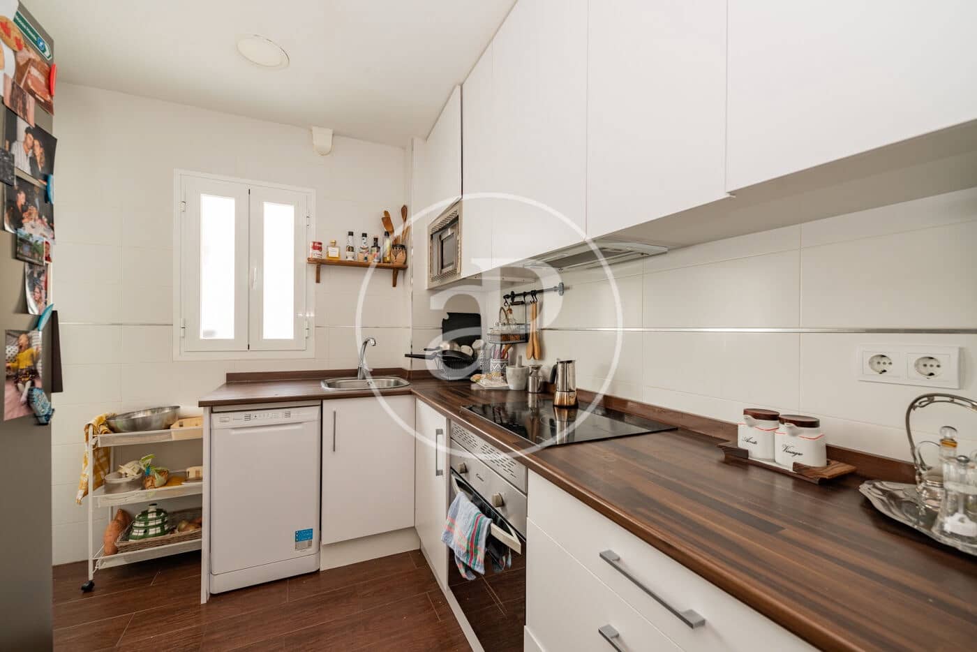 3 sovrum Lägenhet att hyra i Madrid stad - 2 000 € (Ref: 9884823)