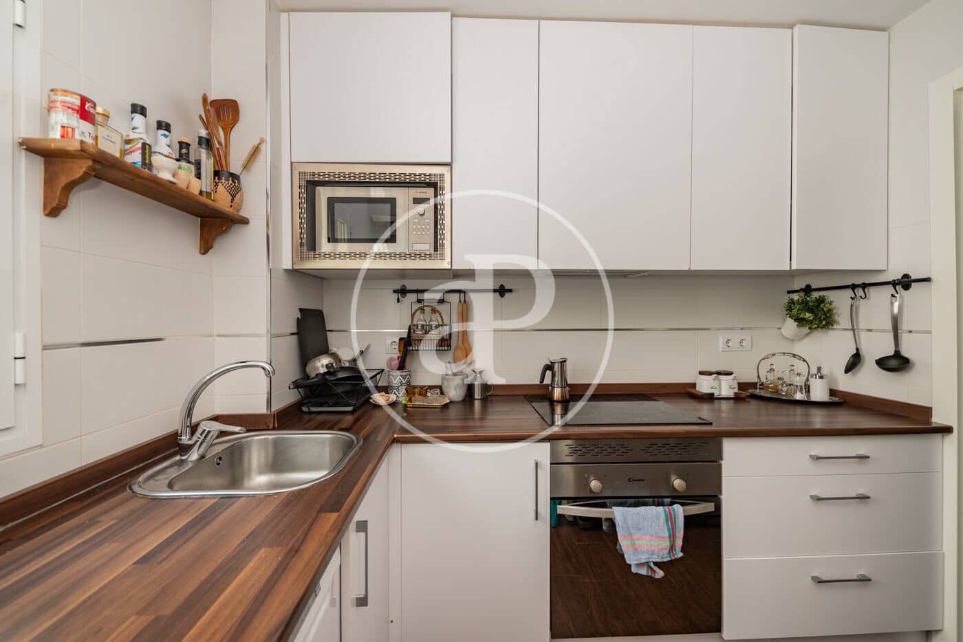 3 sovrum Lägenhet att hyra i Madrid stad - 2 000 € (Ref: 9884823)