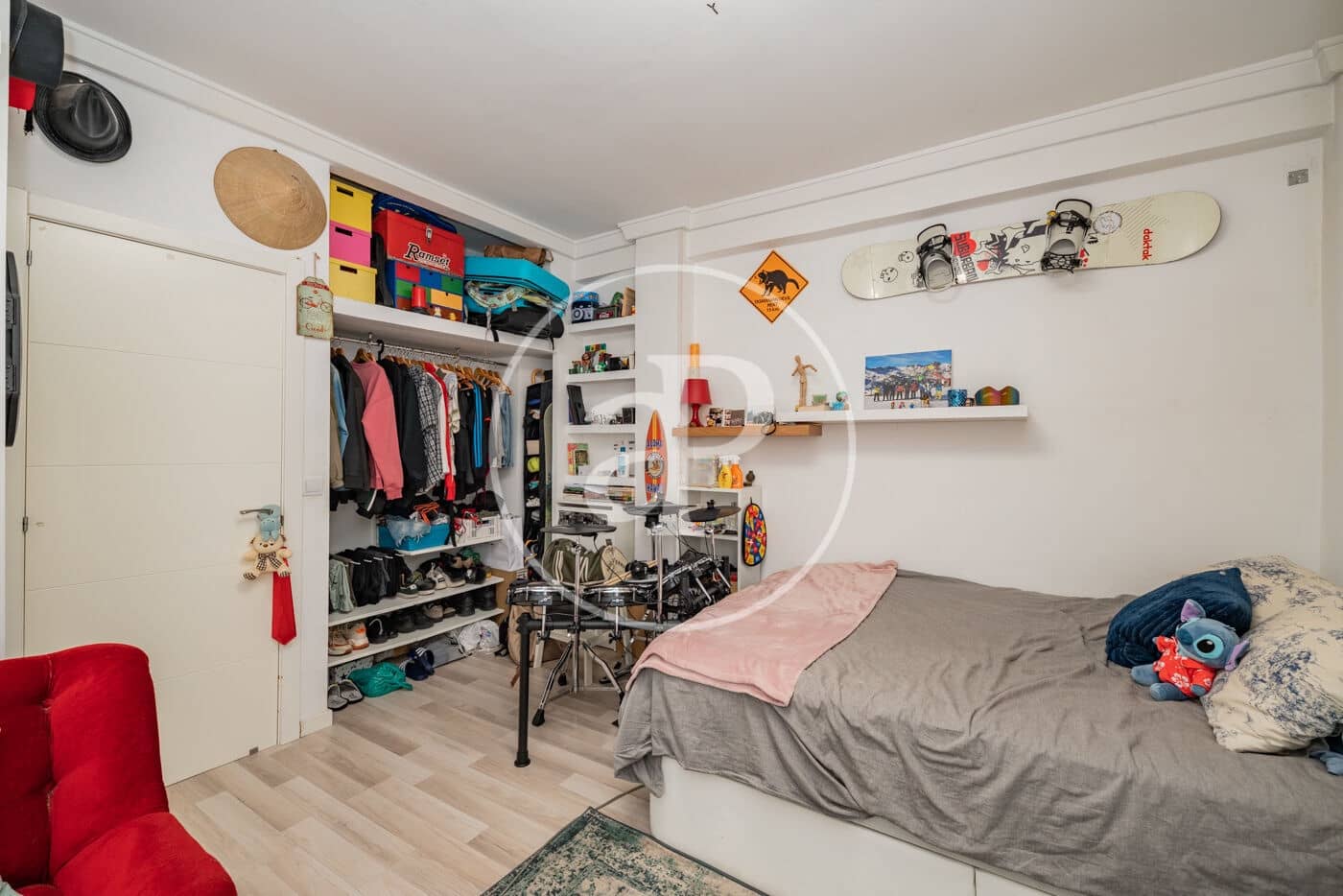 3 sovrum Lägenhet att hyra i Madrid stad - 2 000 € (Ref: 9884823)
