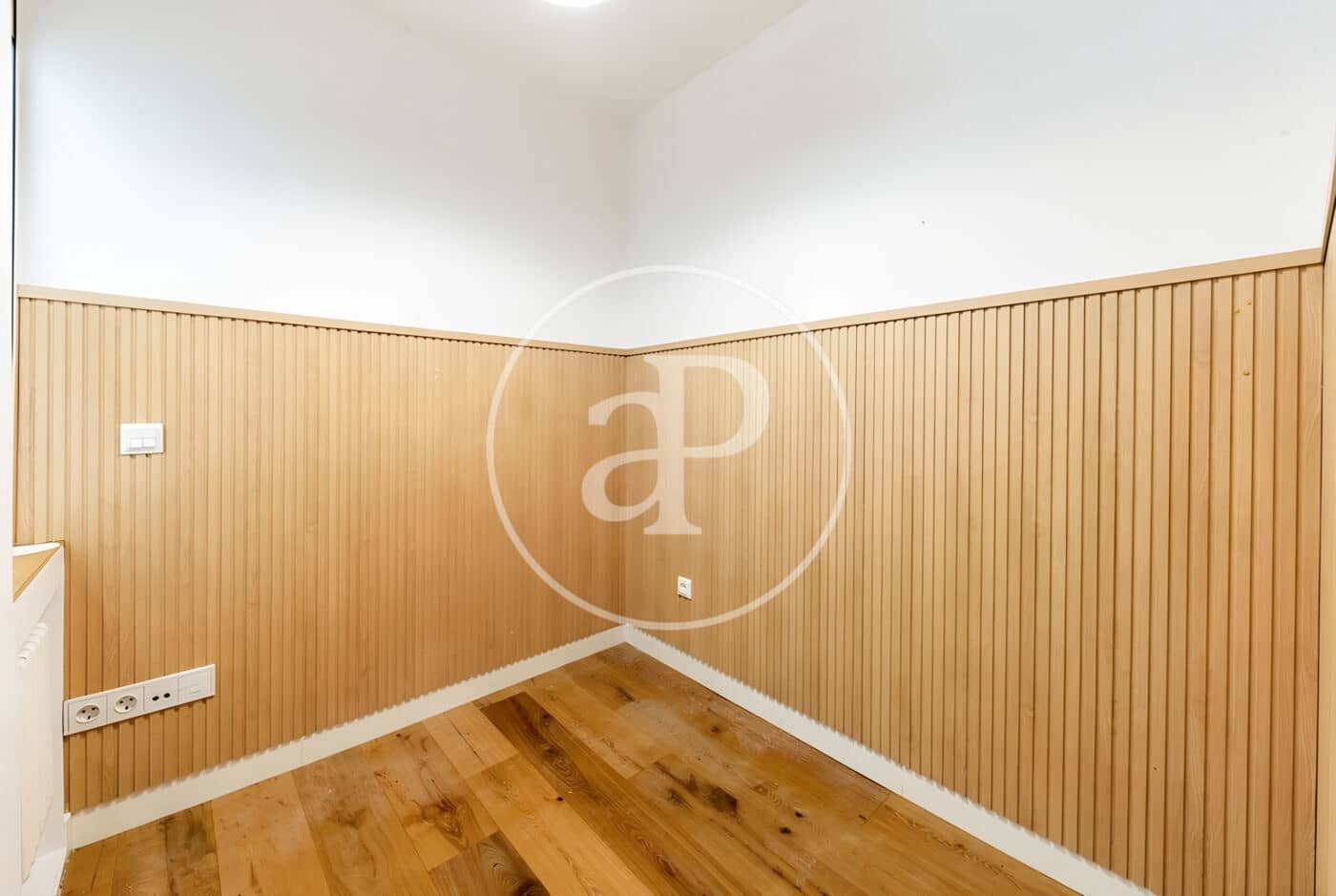 4 slaapkamer Appartement te koop in Madrid stad - € 1.450.000 (Ref: 9884827)