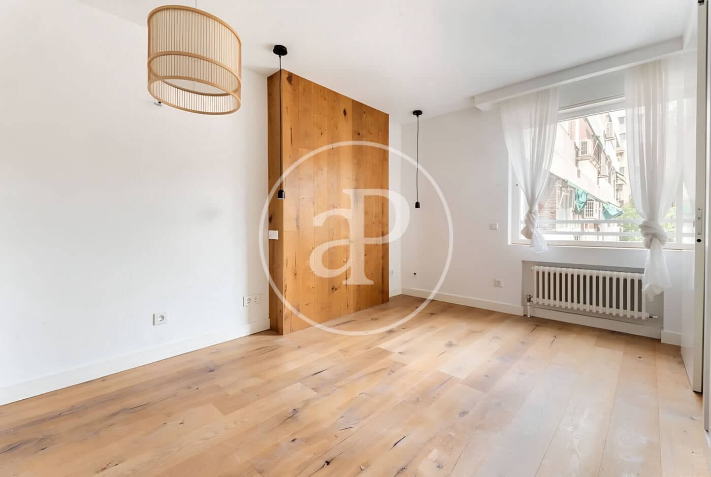 4 slaapkamer Appartement te koop in Madrid stad - € 1.450.000 (Ref: 9884827)