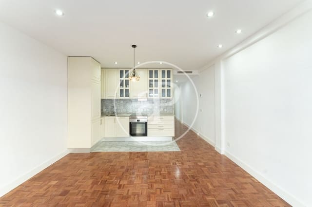 2 sovrum Lägenhet att hyra i El Viso, Madrid stad med garage - 2 100 € (Ref: 9890392)