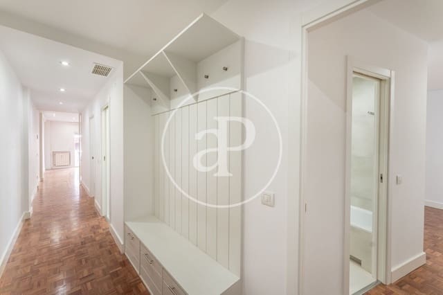 2 sovrum Lägenhet att hyra i El Viso, Madrid stad med garage - 2 100 € (Ref: 9890392)