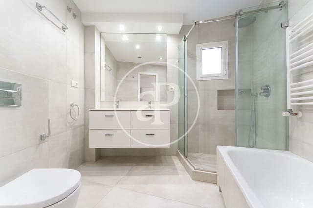2 sovrum Lägenhet att hyra i El Viso, Madrid stad med garage - 2 100 € (Ref: 9890392)