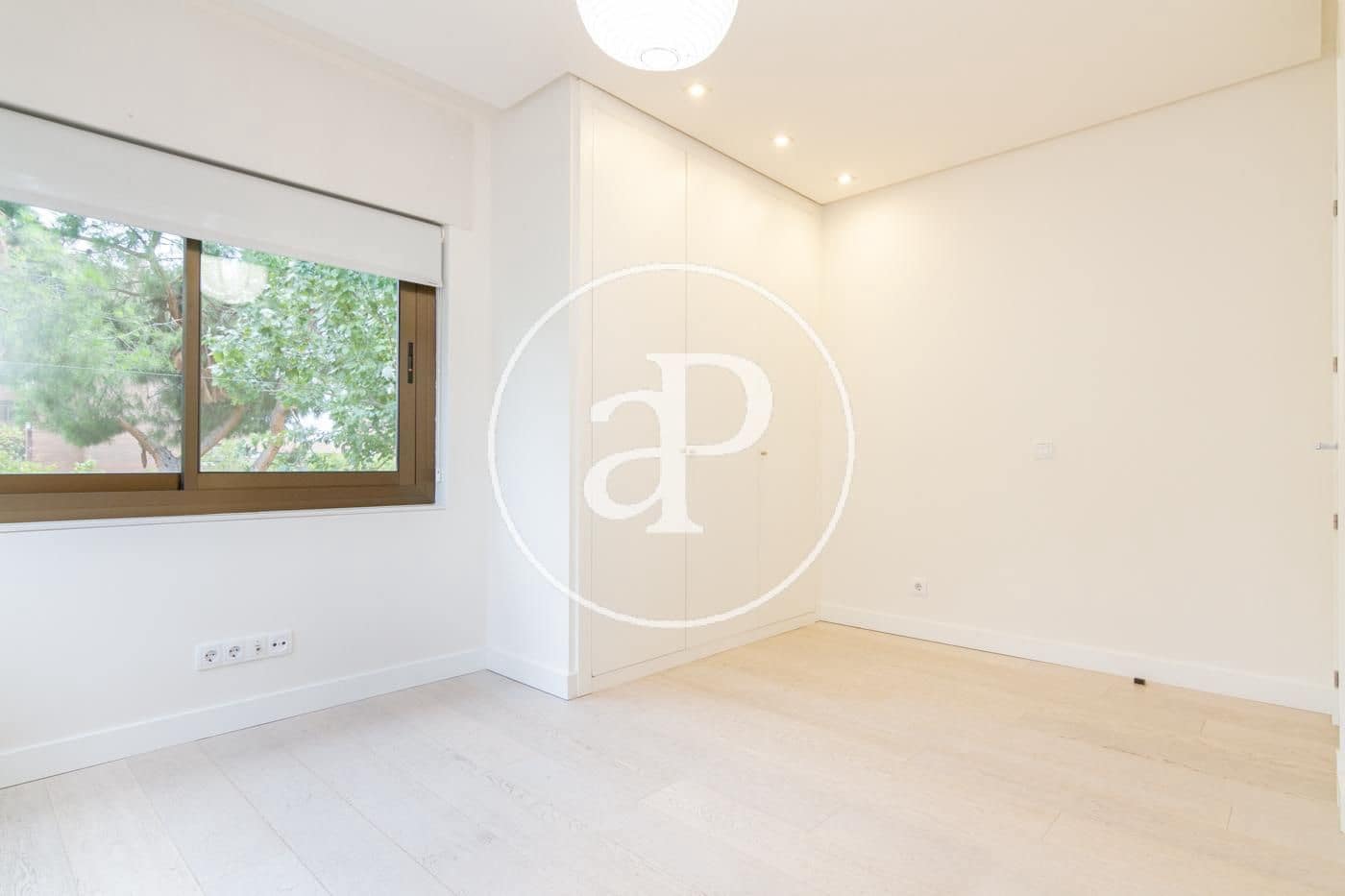 4 sovrum Lägenhet att hyra i Madrid stad med pool garage - 9 500 € (Ref: 9890393)