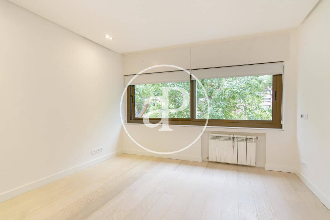 4 sovrum Lägenhet att hyra i Madrid stad med pool garage - 9 500 € (Ref: 9890393)