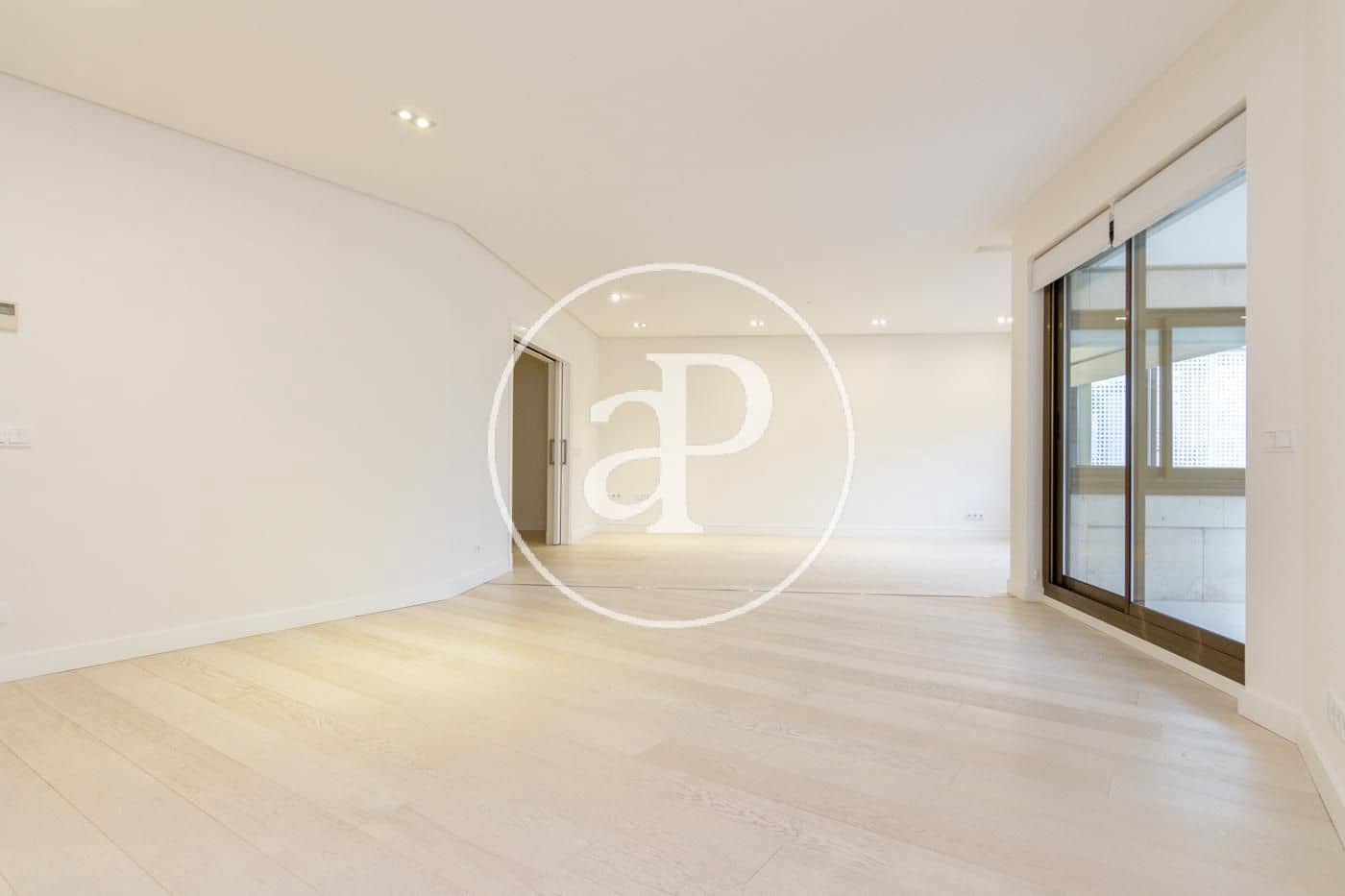 4 sovrum Lägenhet att hyra i Madrid stad med pool garage - 9 500 € (Ref: 9890393)
