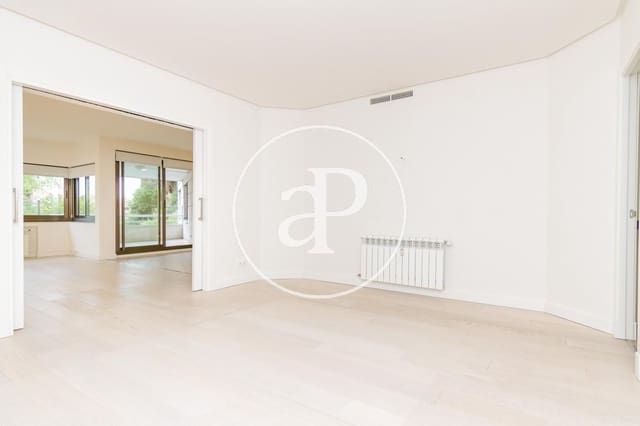 Apartamento de 4 habitaciones en Hispanoamérica, Madrid ciudad en alquiler con piscina garaje - 9.500 € (Ref: 9890393)