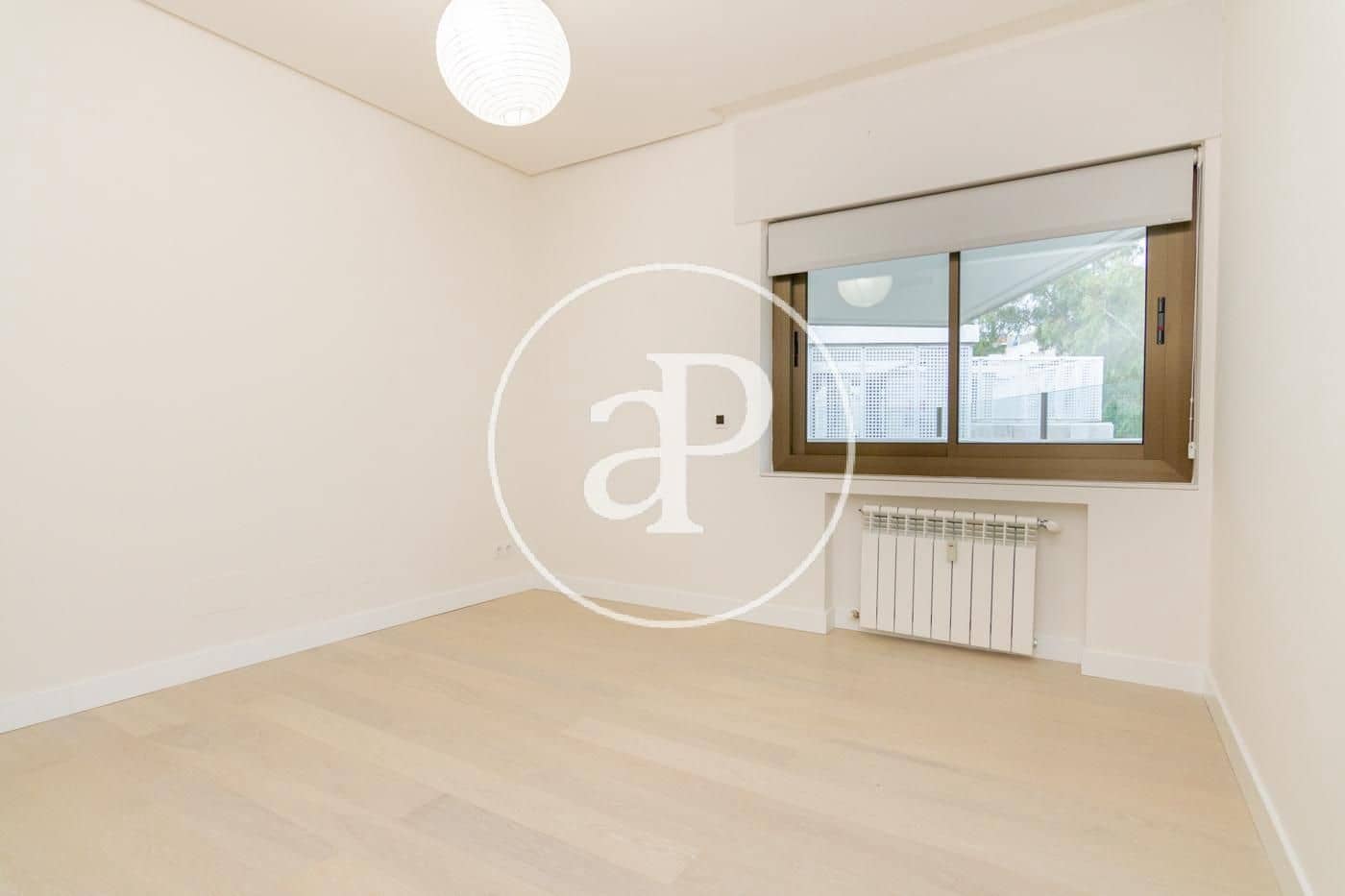 4 sovrum Lägenhet att hyra i Madrid stad med pool garage - 9 500 € (Ref: 9890393)