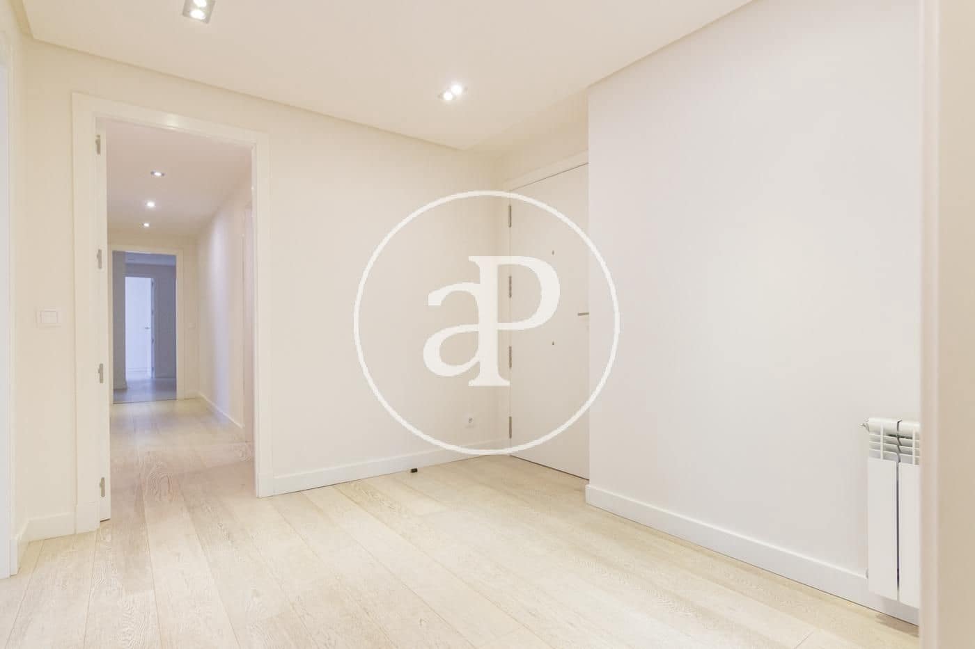 4 sovrum Lägenhet att hyra i Madrid stad med pool garage - 9 500 € (Ref: 9890393)