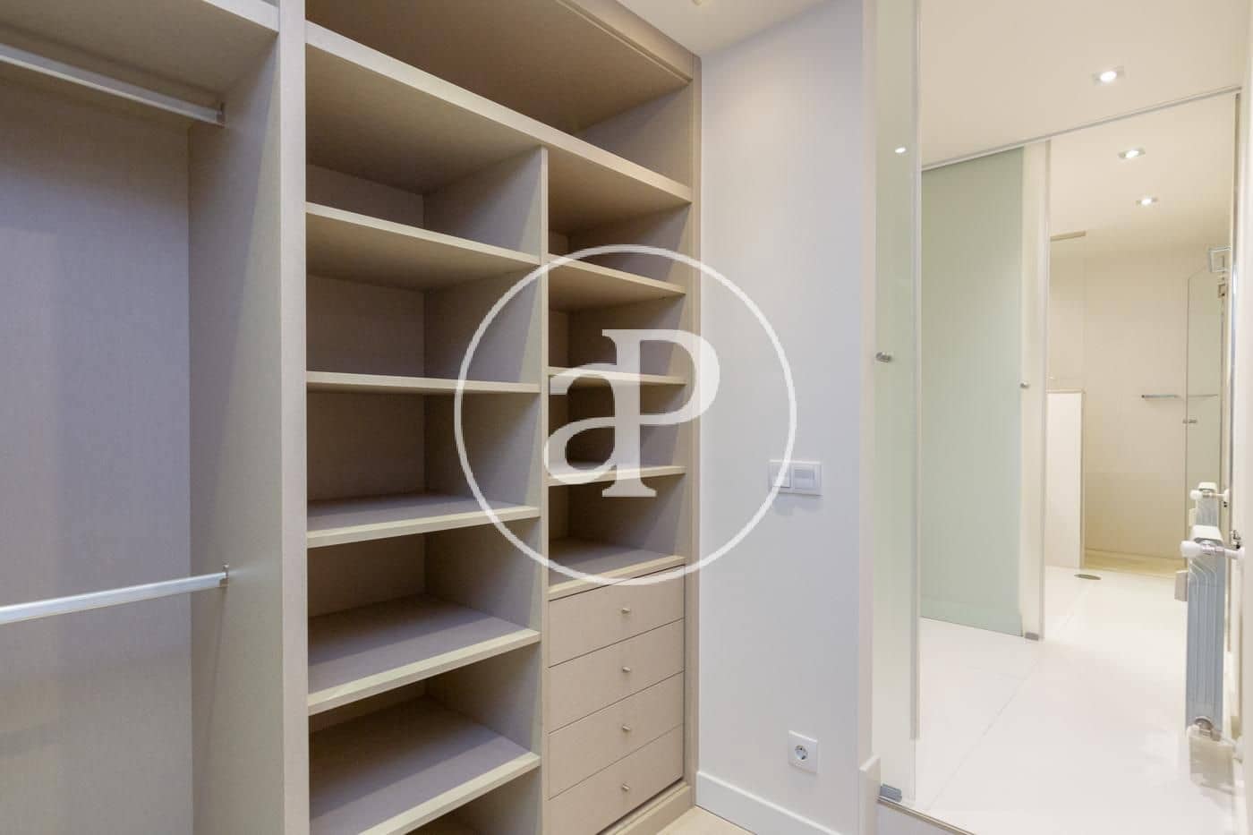 4 sovrum Lägenhet att hyra i Madrid stad med pool garage - 9 500 € (Ref: 9890393)