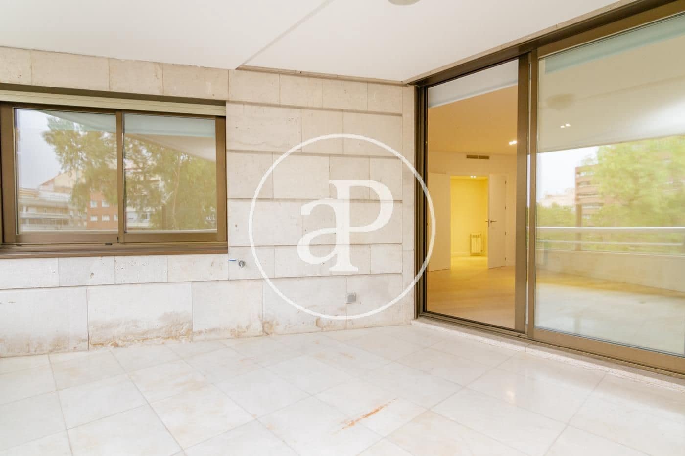 4 sovrum Lägenhet att hyra i Madrid stad med pool garage - 9 500 € (Ref: 9890393)