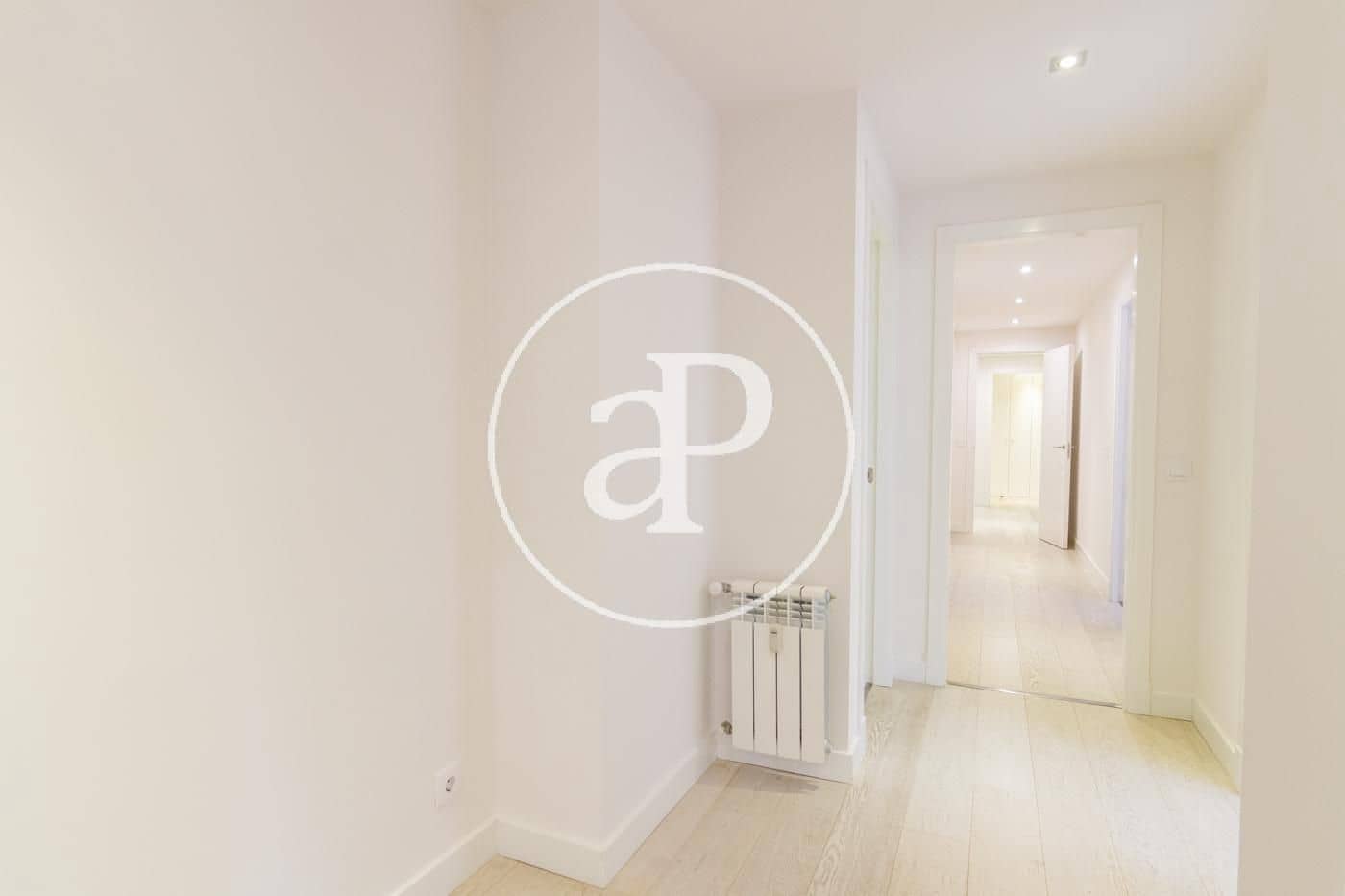 4 sovrum Lägenhet att hyra i Madrid stad med pool garage - 9 500 € (Ref: 9890393)